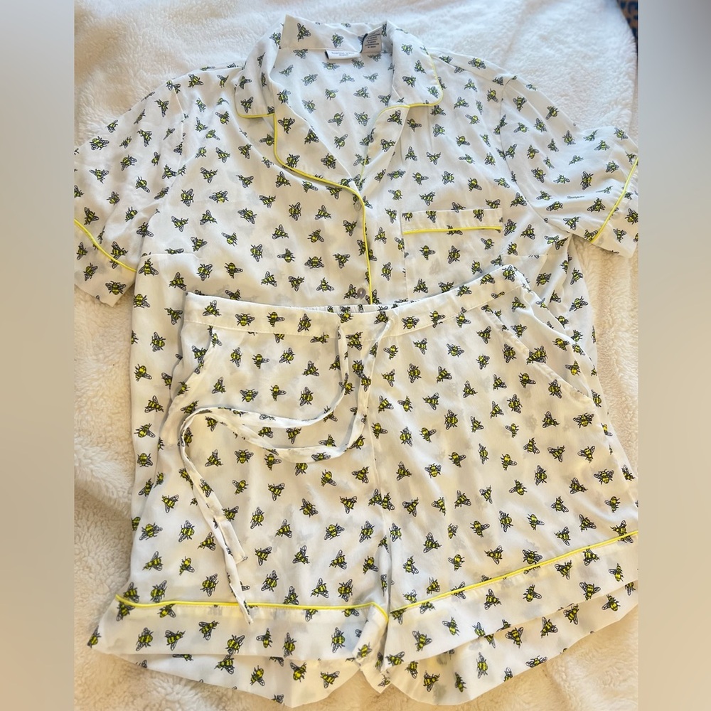 Tabitha Webb Bumblebee Pajama Set